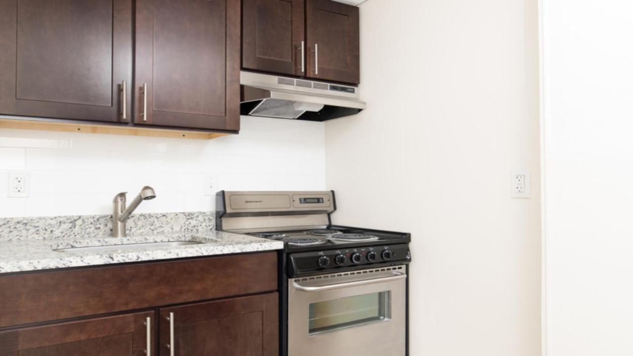 Everett Charming Downtown Crossing Suites By Sonder الغرفة الصورة